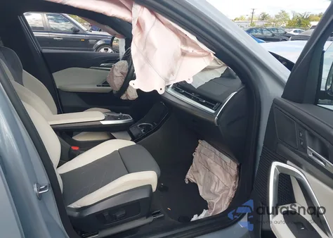 2025 BMW X2 xDrive28I z USA, uszkodzony, nr VIN WBX63GM08S5171608